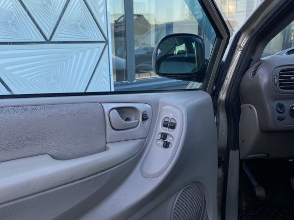 Dodge Caravan IV с пробегом 2002 года, цена 159 000 рублей, 840819 км, минивэн, Автокод Объявления