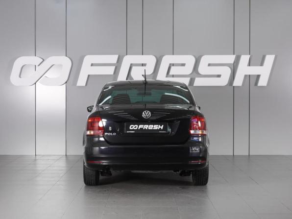 Volkswagen Polo V Рестайлинг с пробегом 2019 года, цена 1 469 000 рублей, 125078 км, седан, Автокод Объявления