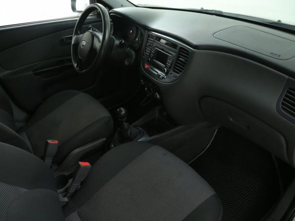 Kia Rio II Рестайлинг с пробегом 2009 года, цена 392 000 рублей, 219000 км, хэтчбек, Автокод Объявления