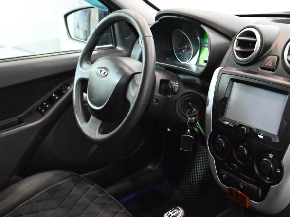 Lada (ВАЗ) Granta I с пробегом 2015 года, цена 350 000 рублей, 274163 км, лифтбек, Автокод Объявления
