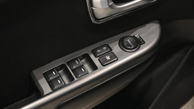 Kia Rio III Рестайлинг с пробегом 2015 года, цена 1 045 000 рублей, 130692 км, седан, Автокод Объявления