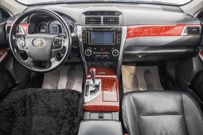 Toyota Camry VII (XV50) с пробегом 2012 года, цена 1 599 000 рублей, 320000 км, седан, Автокод Объявления