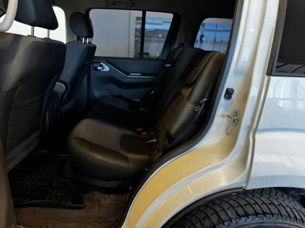 Nissan Pathfinder III Рестайлинг с пробегом 2012 года, цена 1 349 000 рублей, 274000 км, внедорожник, Автокод Объявления