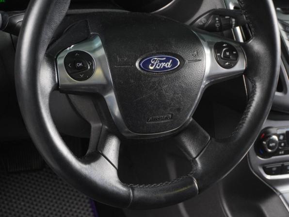 Ford Focus III с пробегом 2012 года, цена 890 000 рублей, 157163 км, седан, Автокод Объявления