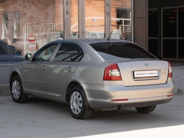 Skoda Octavia II (A5) Рестайлинг с пробегом 2012 года, цена 750 000 рублей, 220077 км, лифтбек, Автокод Объявления