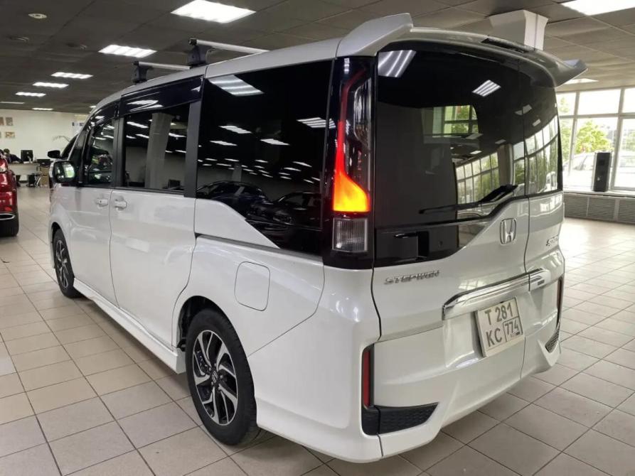 Honda Stepwgn V Рестайлинг Челябинск  - изображение 6