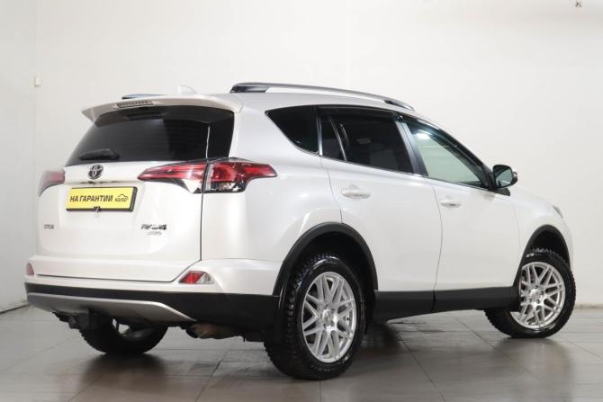 Toyota RAV4 IV (XA40) Рестайлинг с пробегом 2018 года, цена 3 929 000 рублей, 51500 км, внедорожник, Автокод Объявления