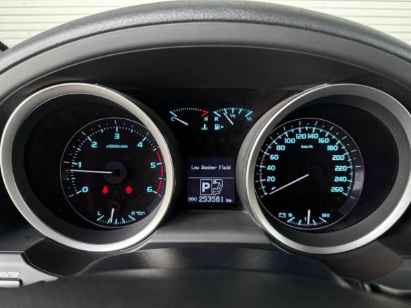 Toyota Land Cruiser 200 Series с пробегом 2011 года, цена 3 550 000 рублей, 253538 км, внедорожник, Автокод Объявления