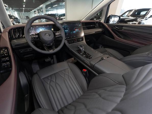GAC M8 с пробегом 2026 года, цена 4 930 000 рублей, 10 км, минивэн, Автокод Объявления
