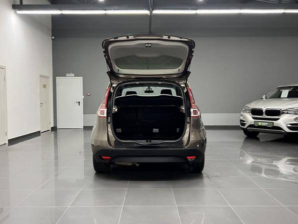 Renault Scenic III с пробегом 2011 года, цена 745 000 рублей, 187165 км, компактвэн, Автокод Объявления
