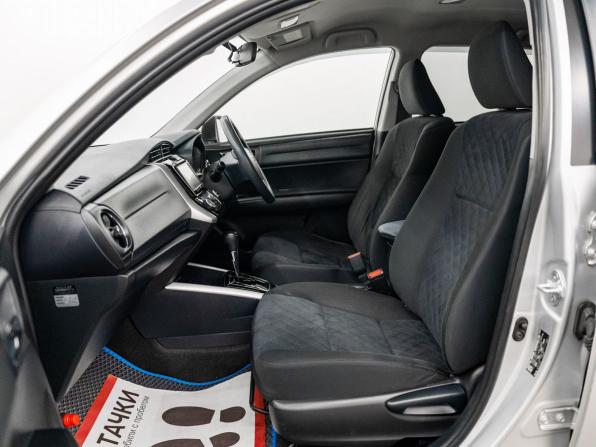 Toyota Corolla XI (E160 E170 E180) Рестайлинг 1 с пробегом 2017 года, цена 1 350 000 рублей, 87060 км, универсал, Автокод Объявления
