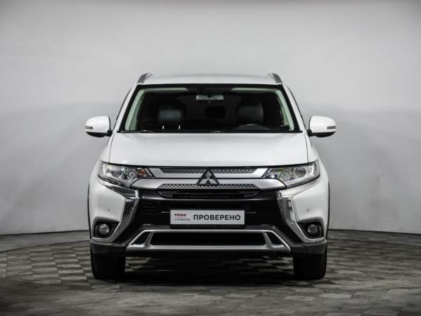 Mitsubishi Outlander III Рестайлинг 3 с пробегом 2020 года, цена 2 049 000 рублей, 197340 км, внедорожник, Автокод Объявления