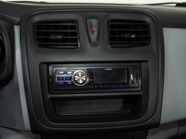 Renault Sandero II с пробегом 2014 года, цена 678 000 рублей, 111610 км, хэтчбек, Автокод Объявления