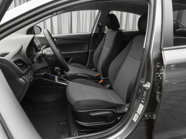 Hyundai Solaris II Рестайлинг с пробегом 2021 года, цена 1 370 000 рублей, 182294 км, седан, Автокод Объявления
