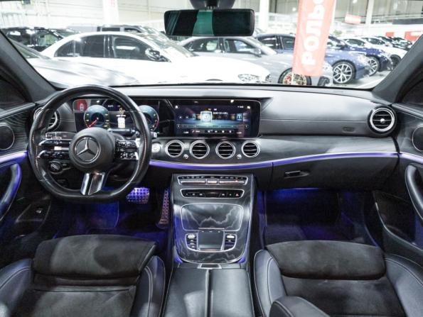 Mercedes-Benz E-Класс V (W213 S213 C238) Рестайлинг с пробегом 2021 года, цена 4 549 700 рублей, 54615 км, седан, Автокод Объявления