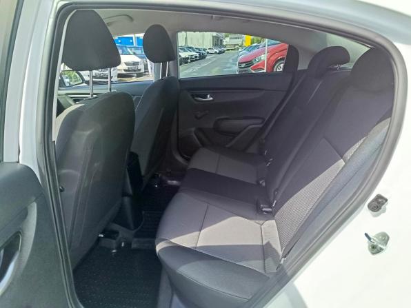 Kia Rio IV Рестайлинг с пробегом 2021 года, цена 1 754 995 рублей, 62763 км, седан, Автокод Объявления