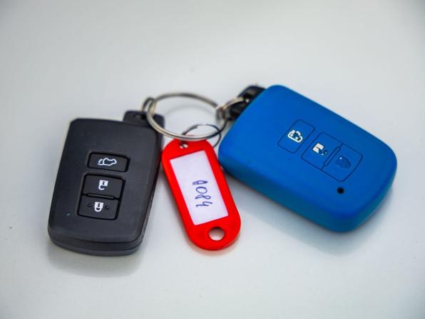 Toyota RAV4 IV (XA40) Рестайлинг с пробегом 2019 года, цена 2 468 000 рублей, 109100 км, внедорожник, Автокод Объявления