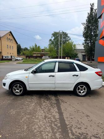 Lada (ВАЗ) Granta I с пробегом 2015 года, цена 320 000 рублей, 135700 км, лифтбек, Автокод Объявления
