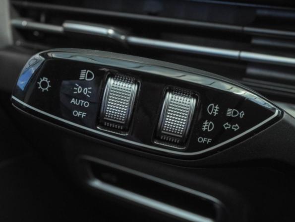 Omoda C5 I с пробегом 2023 года, цена 1 599 000 рублей, 63999 км, внедорожник, Автокод Объявления