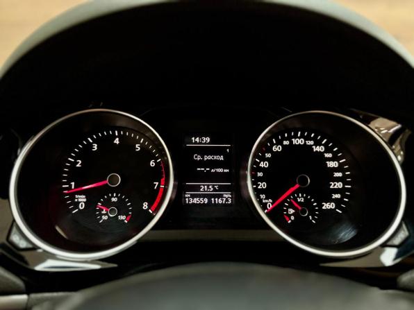 Volkswagen Jetta VI Рестайлинг с пробегом 2016 года, цена 1 450 000 рублей, 134000 км, седан, Автокод Объявления