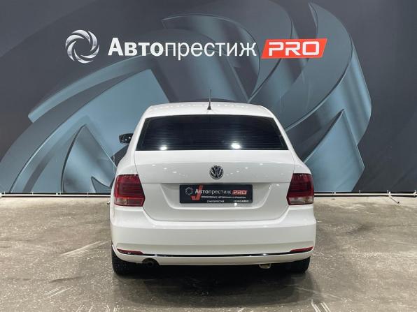 Volkswagen Polo V Рестайлинг с пробегом 2015 года, цена 780 000 рублей, 115190 км, седан, Автокод Объявления