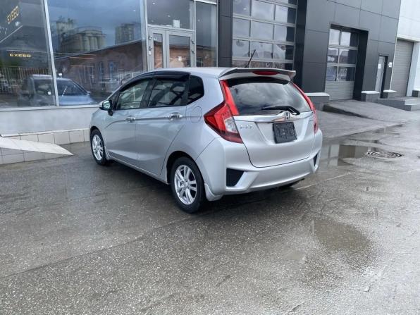 Honda Fit III с пробегом 2013 года, цена 1 105 000 рублей, 193519 км, хэтчбек, Автокод Объявления