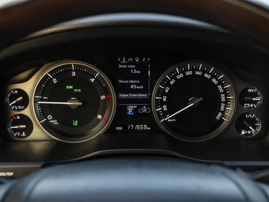 Toyota Land Cruiser 200 Series Рестайлинг 2 Москва  - изображение 13