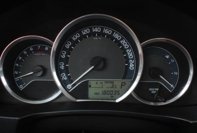 Toyota Corolla XI (E160 E170 E180) с пробегом 2013 года, цена 1 200 000 рублей, 180035 км, седан, Автокод Объявления