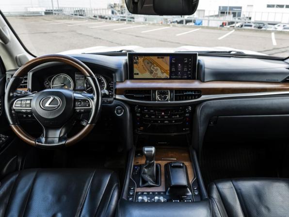 Lexus LX III Рестайлинг 2 с пробегом 2017 года, цена 6 248 000 рублей, 210650 км, внедорожник, Автокод Объявления