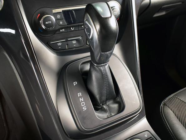 Ford Kuga II с пробегом 2016 года, цена 1 549 995 рублей, 176879 км, внедорожник, Автокод Объявления