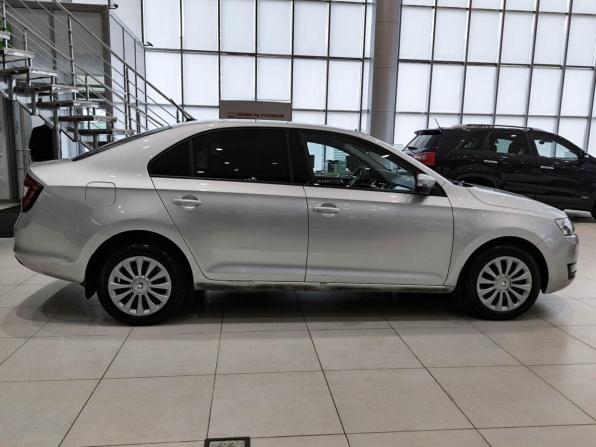 Skoda Rapid I Рестайлинг с пробегом 2018 года, цена 1 350 000 рублей, 100764 км, лифтбек, Автокод Объявления