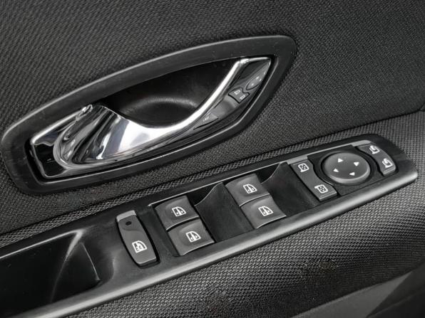 Renault Fluence I Рестайлинг с пробегом 2014 года, цена 795 000 рублей, 131652 км, седан, Автокод Объявления