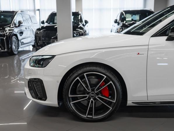 Audi A4 V (B9) Рестайлинг с пробегом 2025 года, цена 5 500 000 рублей, 50 км, седан, Автокод Объявления