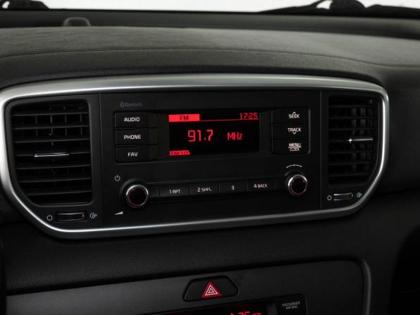 Kia Sportage IV Рестайлинг с пробегом 2019 года, цена 2 182 000 рублей, 100480 км, внедорожник, Автокод Объявления