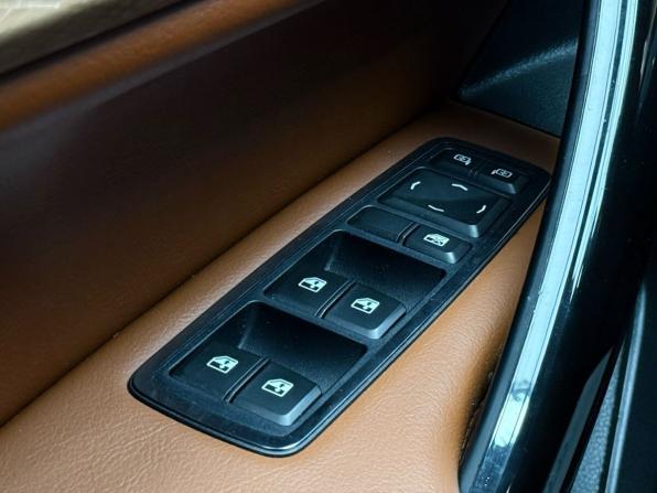 Lada (ВАЗ) Vesta I Рестайлинг (NG) с пробегом 2024 года, цена 1 679 000 рублей, 18000 км, универсал, Автокод Объявления