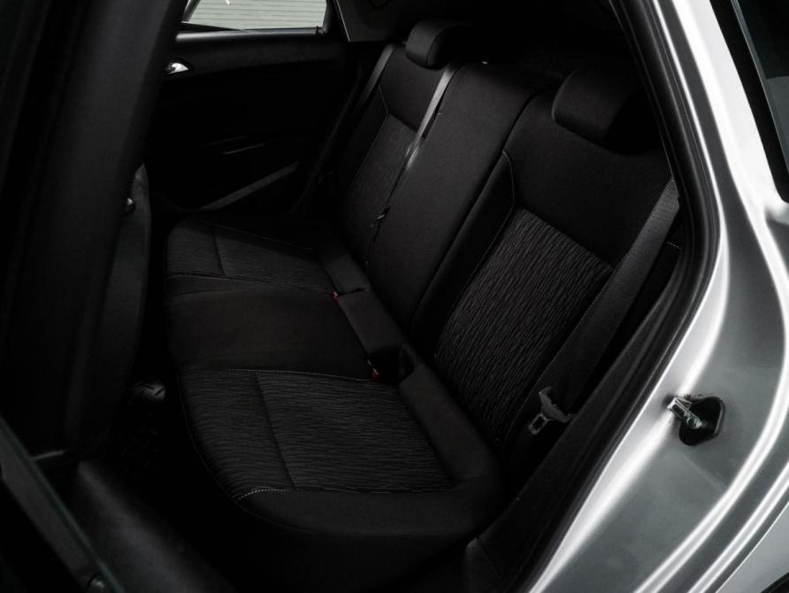 Opel Astra J Рестайлинг Воронеж  - изображение 9