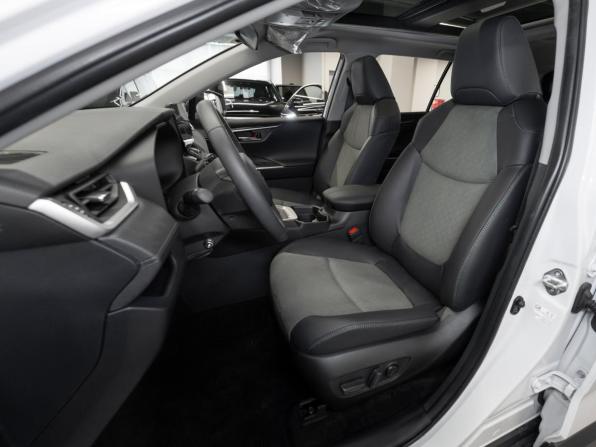 Toyota RAV4 V (XA50) с пробегом 2025 года, цена 4 200 000 рублей, 50 км, внедорожник, Автокод Объявления