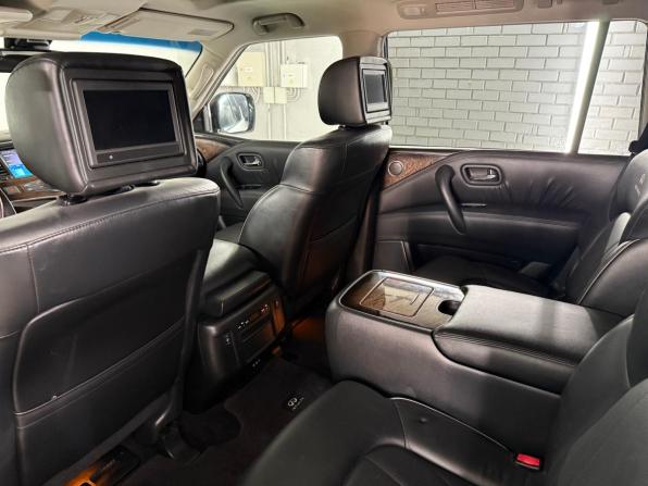 Infiniti QX56 II с пробегом 2011 года, цена 1 850 000 рублей, 303302 км, внедорожник, Автокод Объявления