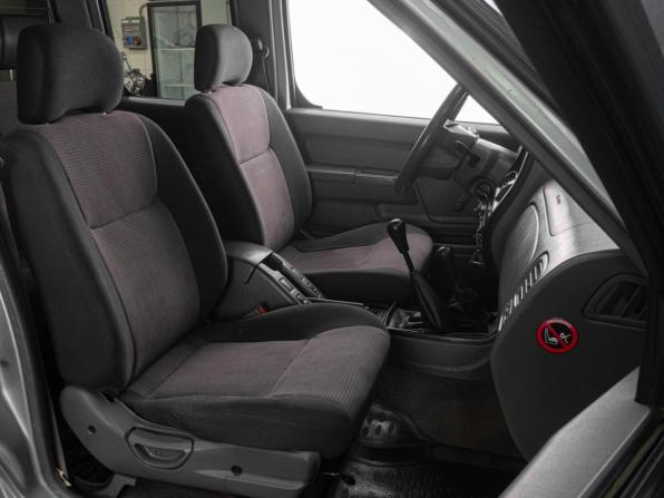Nissan NP300 с пробегом 2010 года, цена 1 069 000 рублей, 259901 км, offers.body_type.unknown, Автокод Объявления