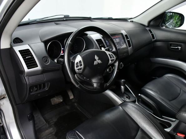 Mitsubishi Outlander II Рестайлинг с пробегом 2010 года, цена 1 255 000 рублей, 276009 км, внедорожник, Автокод Объявления