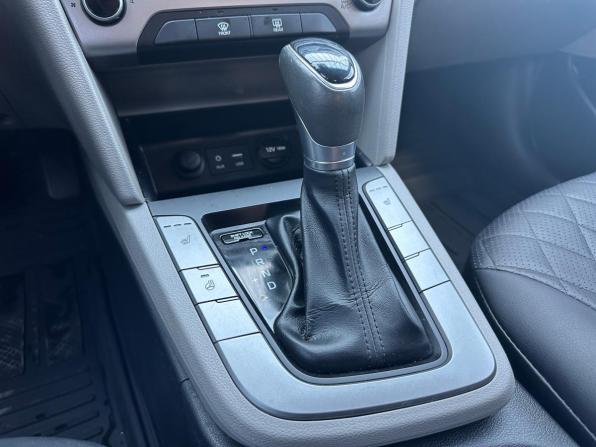 Hyundai Elantra VI (AD) с пробегом 2018 года, цена 1 580 000 рублей, 126200 км, седан, Автокод Объявления