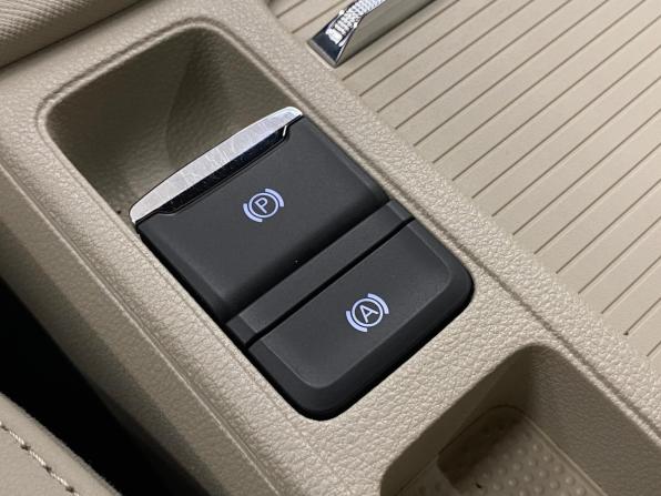 Skoda Octavia IV (A8) с пробегом 2021 года, цена 2 252 000 рублей, 160661 км, лифтбек, Автокод Объявления