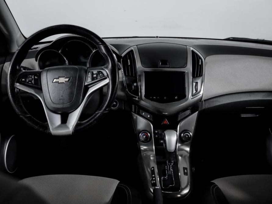 Chevrolet Cruze I Рестайлинг Москва  - изображение 12