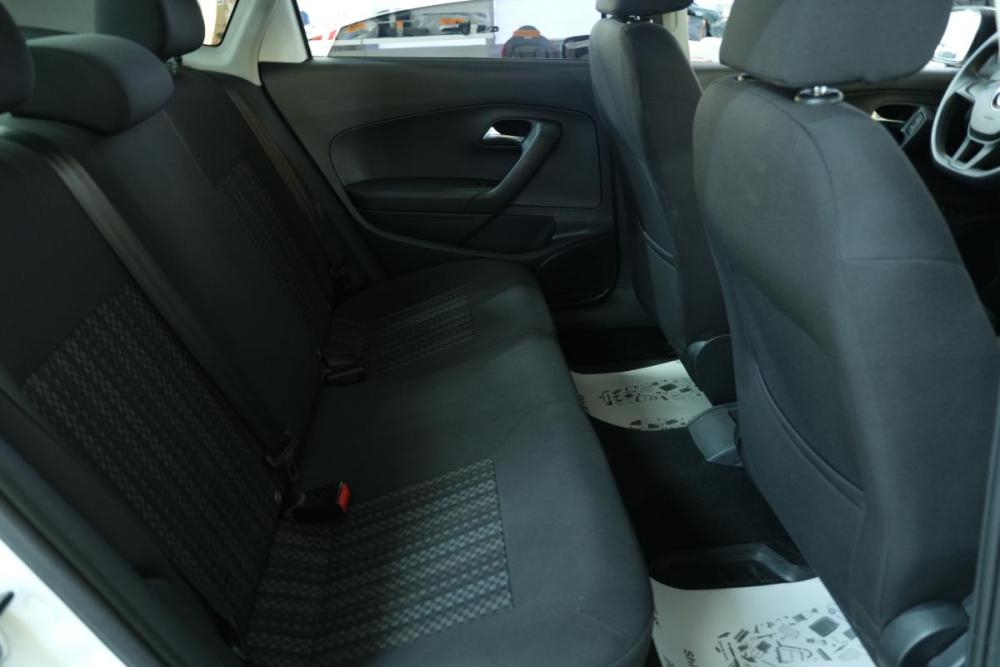 Volkswagen Polo V Рестайлинг Омск  - изображение 19