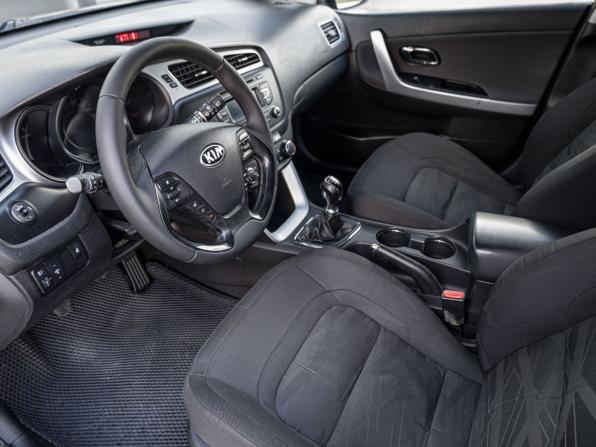 Kia Ceed II с пробегом 2013 года, цена 880 700 рублей, 200228 км, универсал, Автокод Объявления