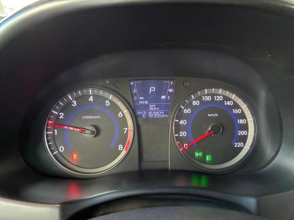 Hyundai Solaris I с пробегом 2012 года, цена 620 000 рублей, 213000 км, седан, Автокод Объявления