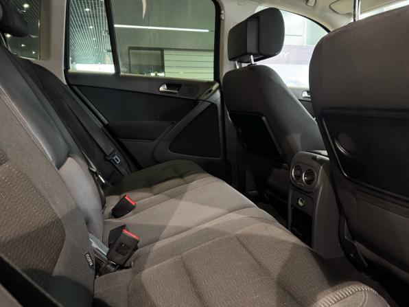Volkswagen Tiguan I Рестайлинг с пробегом 2011 года, цена 1 090 000 рублей, 267838 км, внедорожник, Автокод Объявления