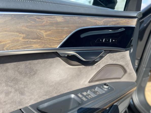 Audi A8 IV (D5) с пробегом 2018 года, цена 4 450 000 рублей, 164950 км, седан, Автокод Объявления