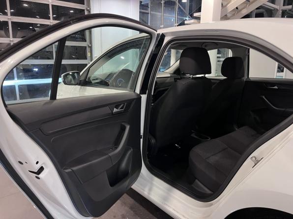 Volkswagen Polo VI с пробегом 2021 года, цена 1 250 000 рублей, 180933 км, лифтбек, Автокод Объявления