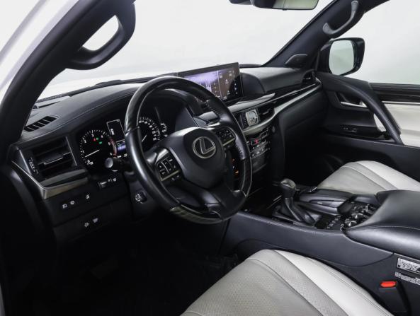 Lexus LX III Рестайлинг 2 с пробегом 2018 года, цена 7 800 000 рублей, 78508 км, внедорожник, Автокод Объявления